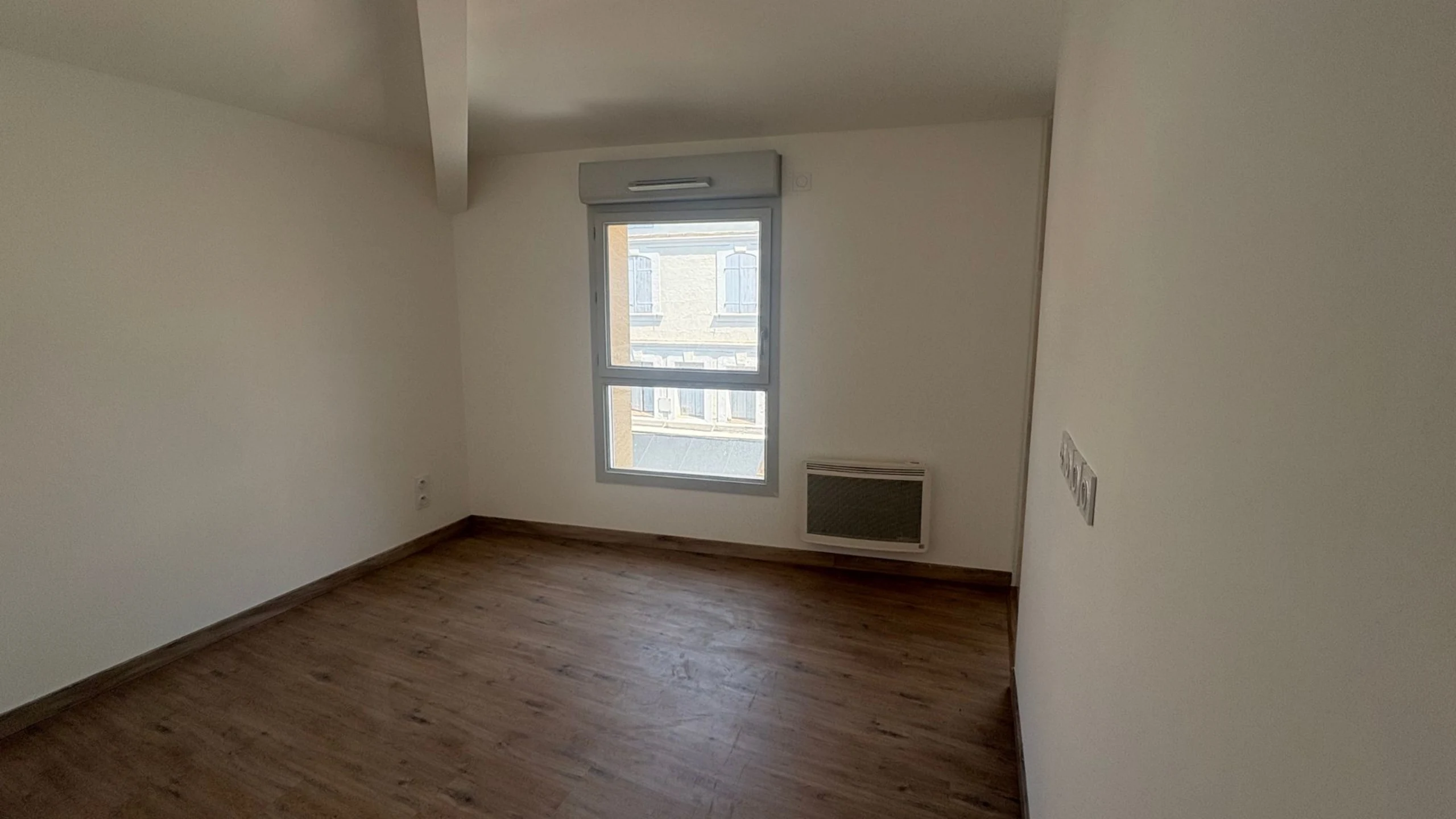 Appartement neuf FORUM DES CARMES Istres - vue 3