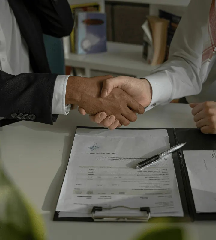 Signature contrat de réservation immobilier neuf