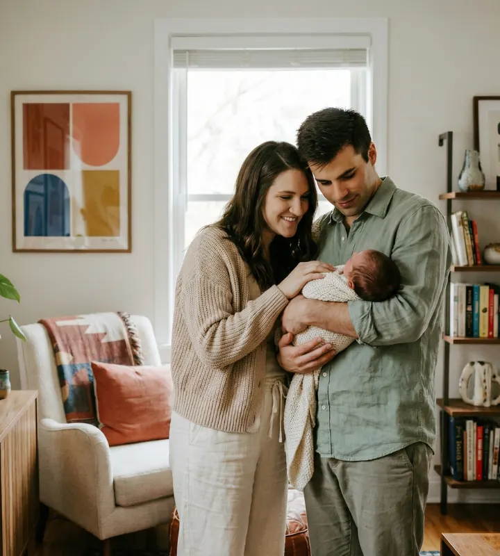 Couple qui déménage avec un bébé