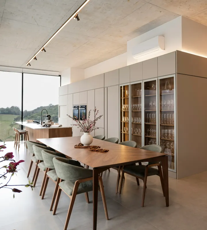 Vue sur une salle à manger