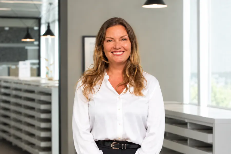 Cyrielle, Responsable Aménagement Intérieur - Série Les Clés du Neuf sur M6+